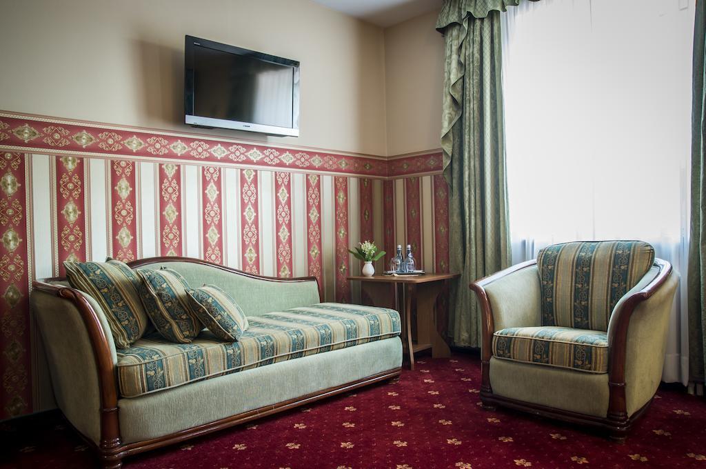 Hotel Mazurski Dworek Mikołajki Chambre photo