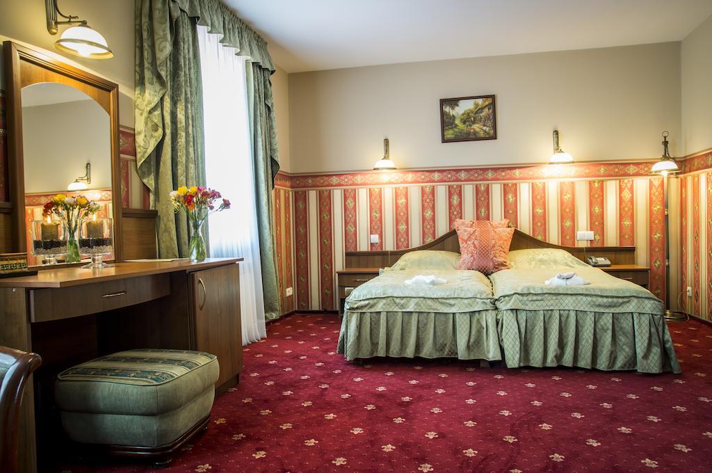Hotel Mazurski Dworek Mikołajki Chambre photo