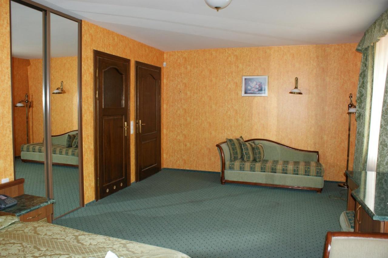 Hotel Mazurski Dworek Mikołajki Chambre photo